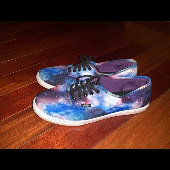 Galaxy Vans - Picture 1 of 4